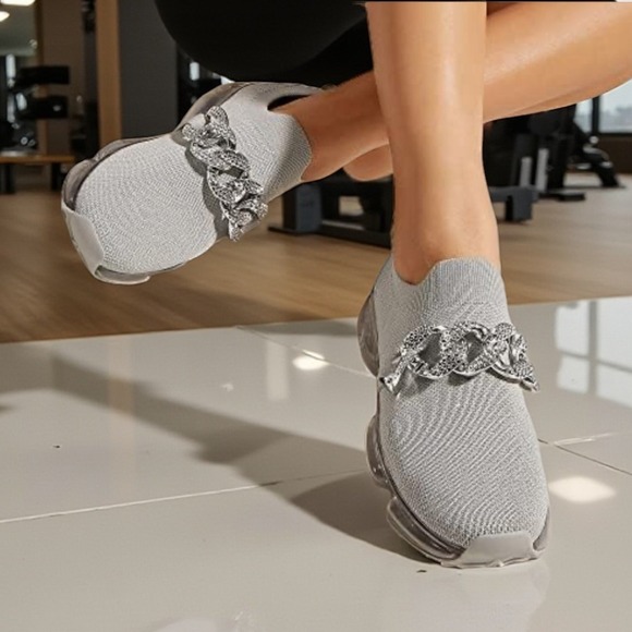Freewalk Air Cushion Knit Sneakers Gray Slip On Rhinestone Chain Women's Size 10 - Picture 2 of 11